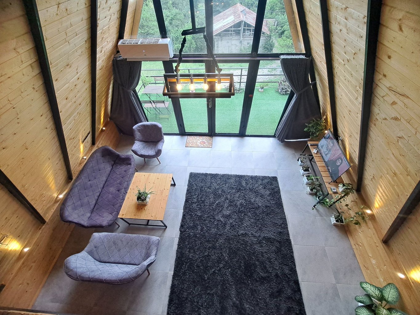 یک خوابه سوئیسی منان