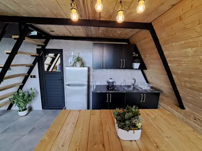 کلبه یک خوابه سوئیسی منان