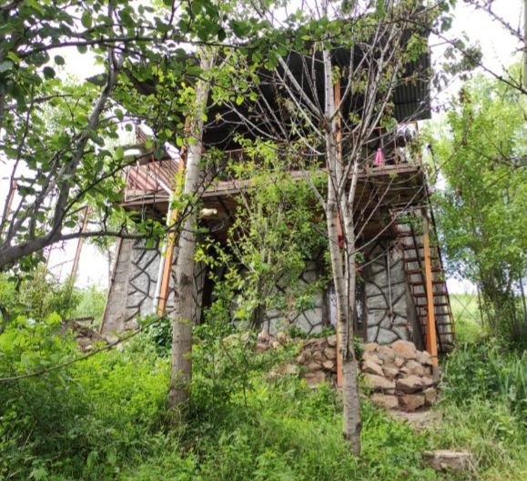 کلبه یک خوابه میان رستاق