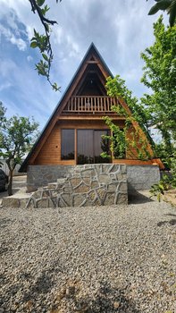 کلبه یک خوابه چوبی نورین - نمای کلبه