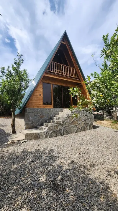 کلبه یک خوابه چوبی نورین