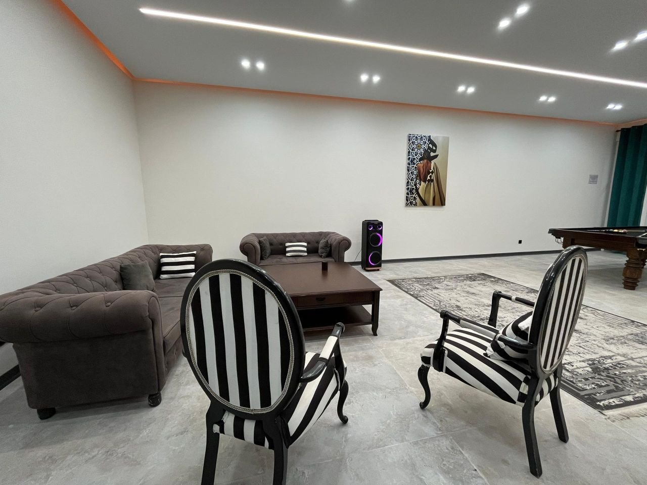 سه خوابه استخردار آبگرم برلین