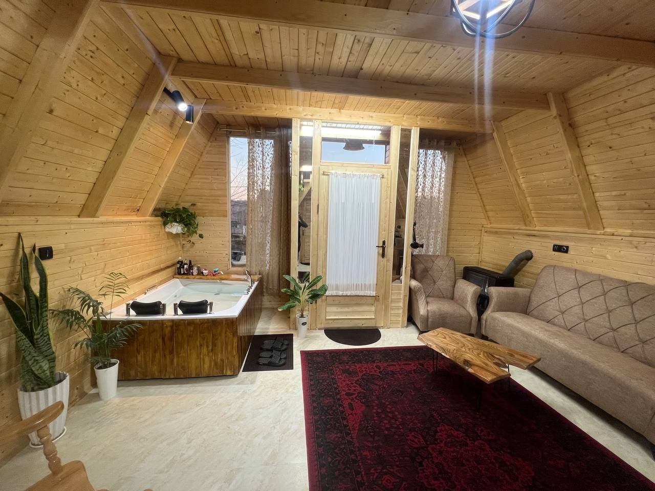 یک خوابه سوئیسی جکوزی دار سالار ۳