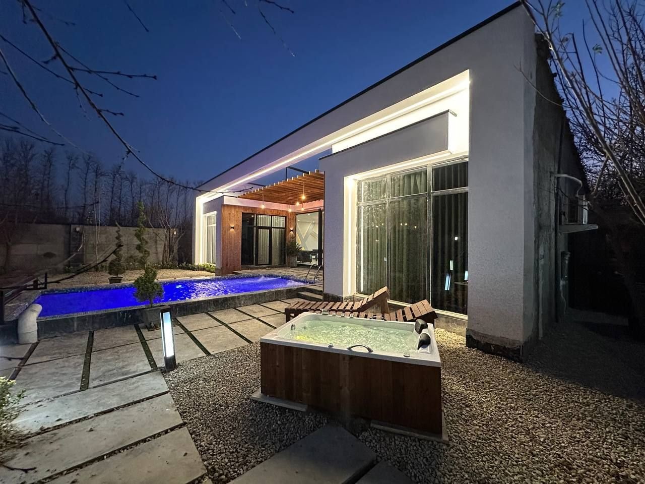 سه خوابه استخردار آبگرم باران آرامش 2