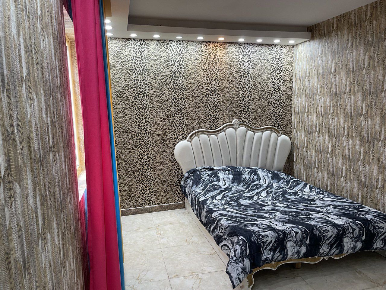 دوخوابه استخردار آبگرم قصر کردان