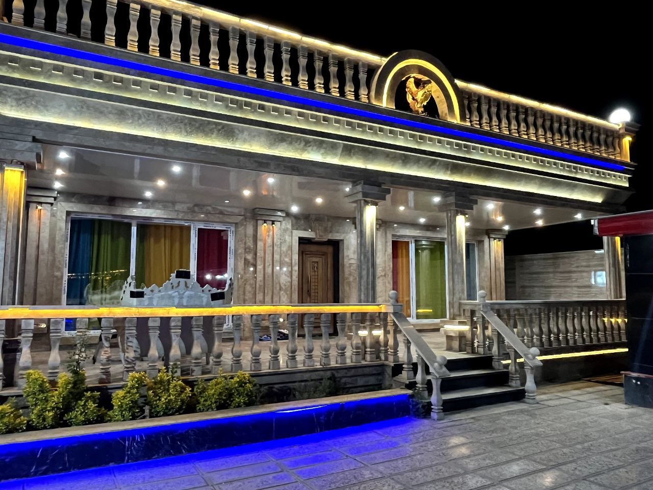 دوخوابه استخردار آبگرم قصر کردان