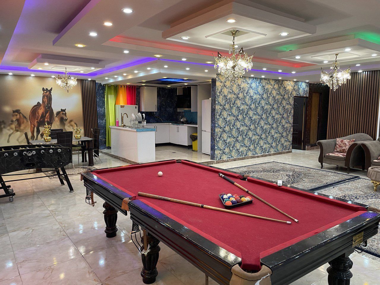 دوخوابه استخردار آبگرم قصر کردان