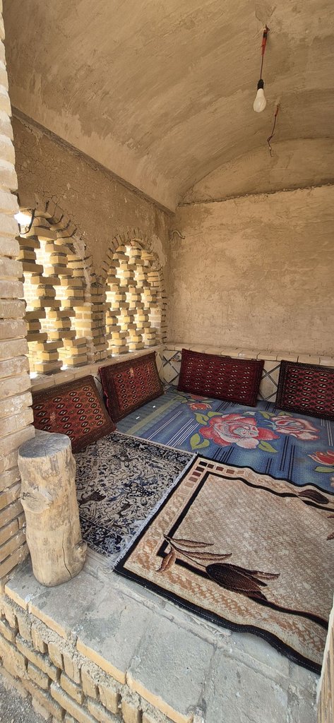 بوم گردی خونه خاکی - واحد آلاچیق سنتی