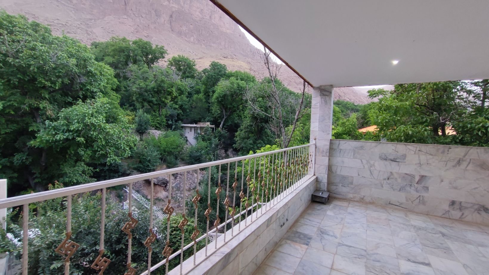 اجاره روزانه آپارتمان دوخوابه اخلمد مشهد