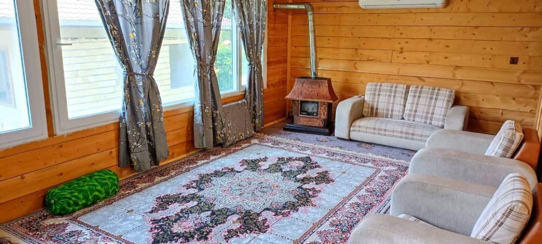 کلبه دوخوابه جنگلی معین