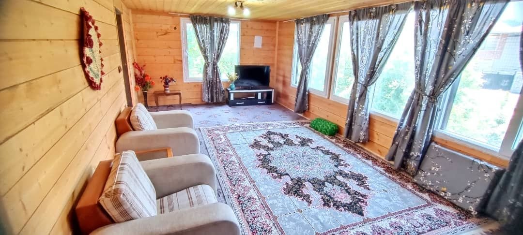 کلبه دوخوابه جنگلی معین