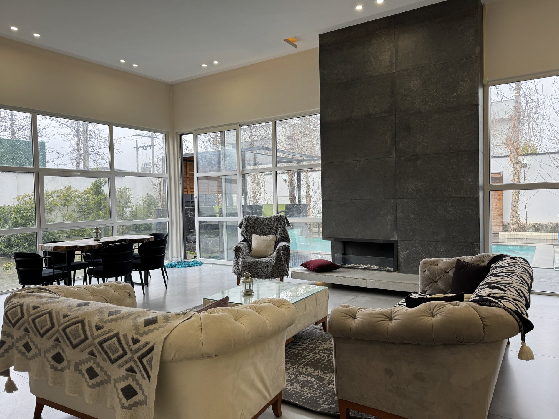 ویلا سه خوابه استخردار آبگرم بنیدا