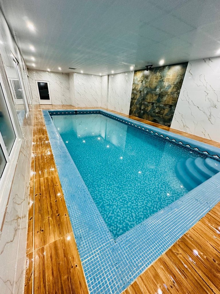 ویلا چهارخوابه استخردار آبگرم عمارت سهیل