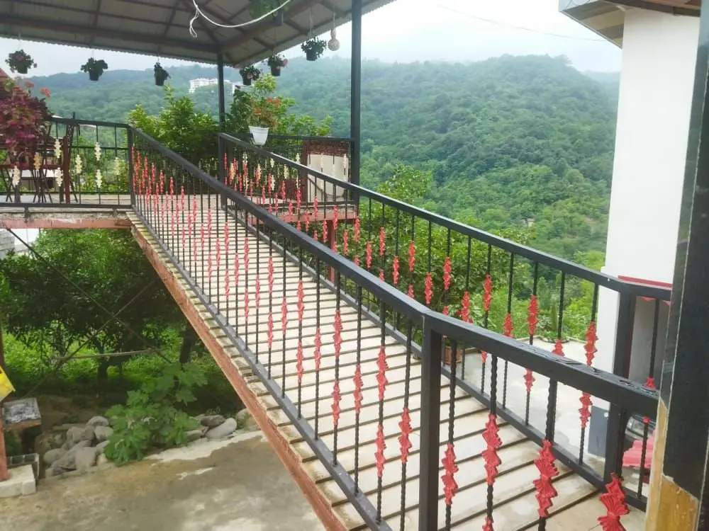 ویلا یک خوابه جنگلی جاده جواهرده - ورودی آلاچیق