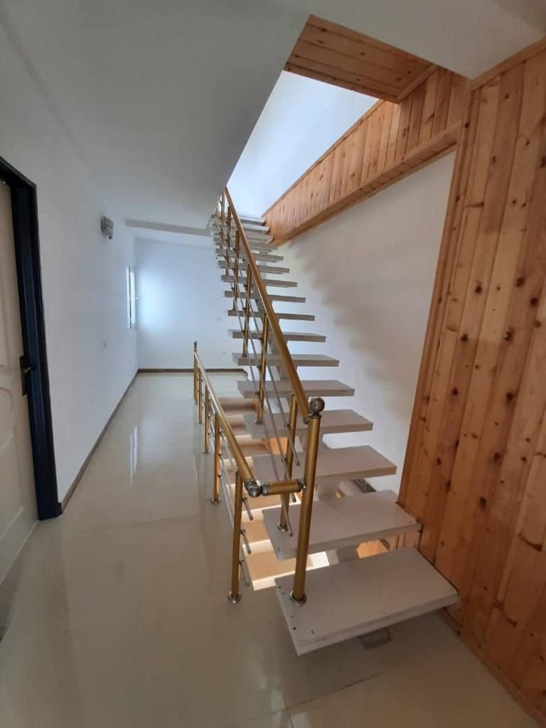 ویلا چهارخوابه تریپلکس وحدت