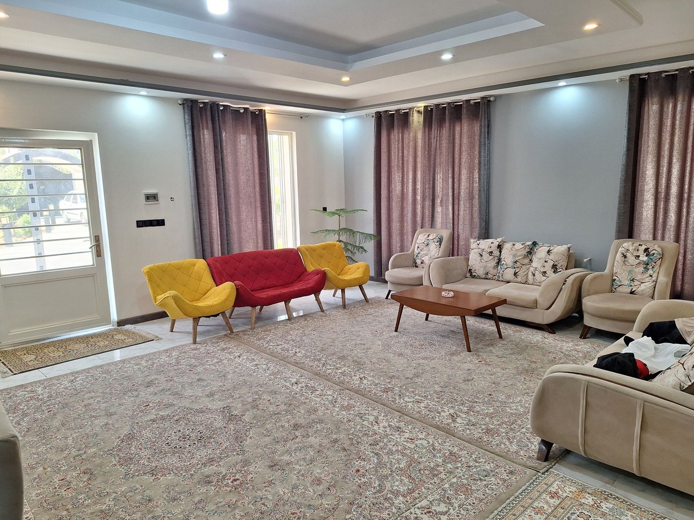 ویلا دوخوابه استخردار لاله 11