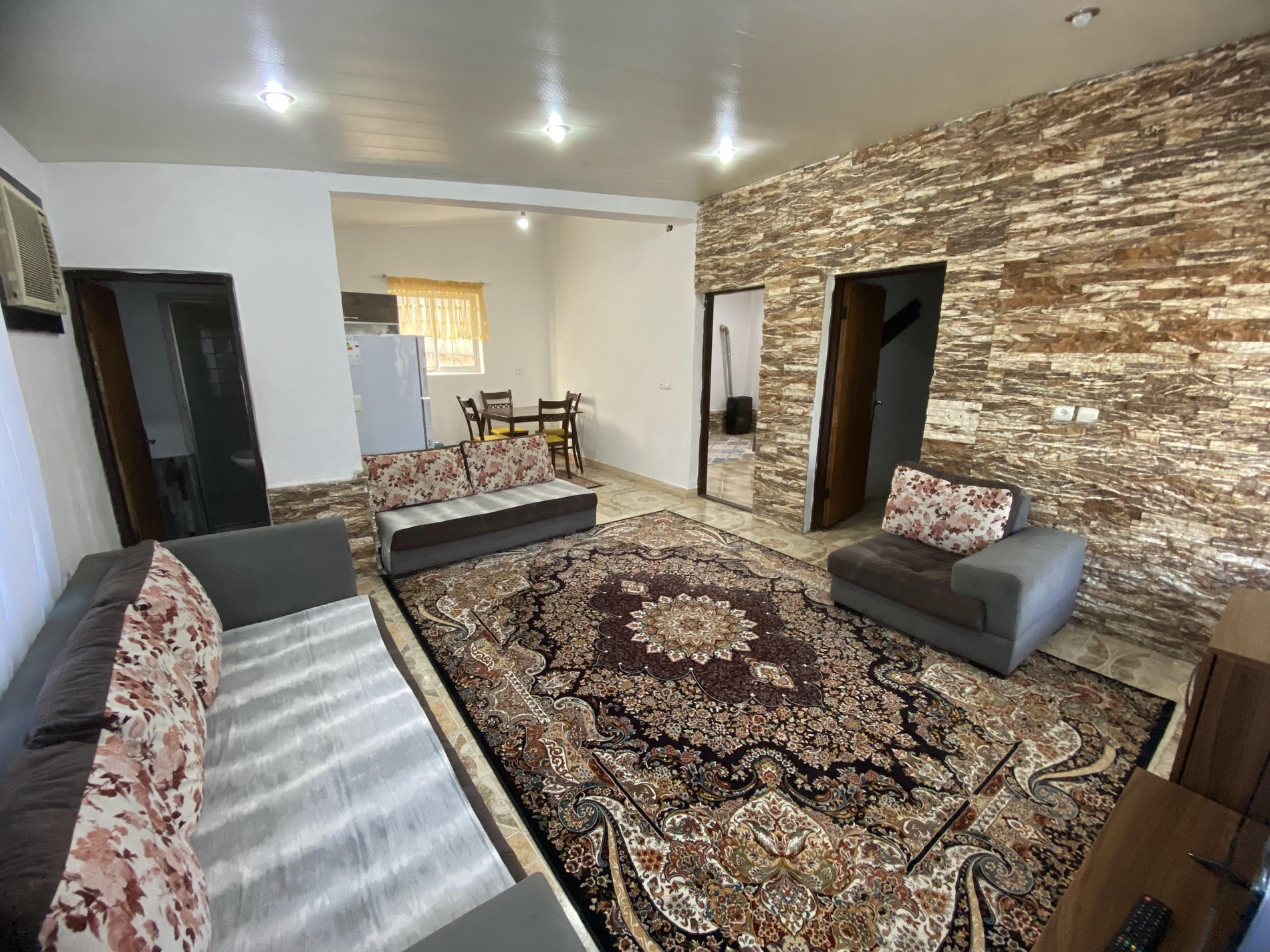 دوخوابه ساحلی نیما فرج آباد