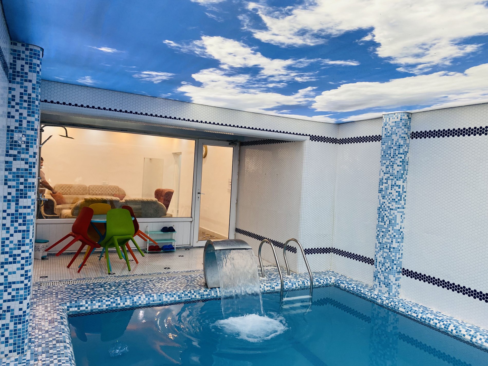 ویلا دوخوابه استخردار آبگرم مزگاه