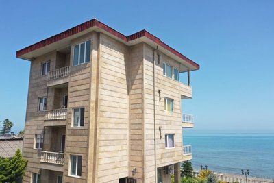 آپارتمان دوخوابه ساحلی بابازاده 1