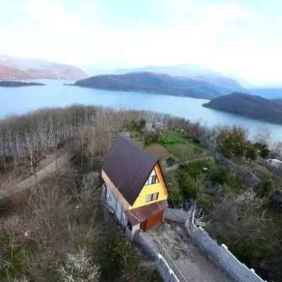 کلبه دوخوابه سوئیسی ماه تی تی