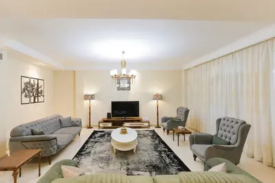 آپارتمان سه خوابه استخردار فرشته ۱