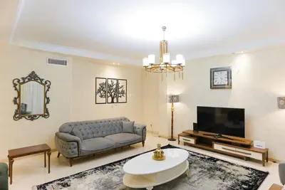 آپارتمان سه خوابه استخردار فرشته ۱