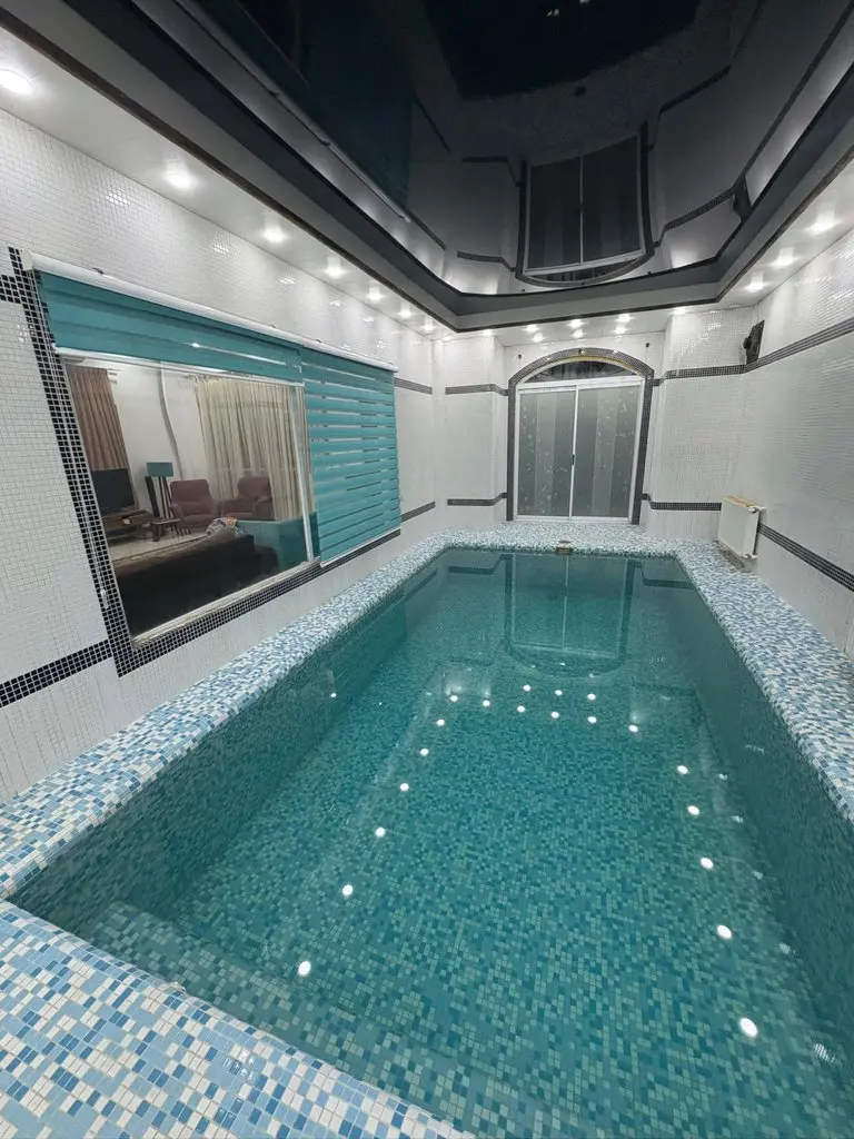 ویلا چهارخوابه استخردار آبگرم رایا