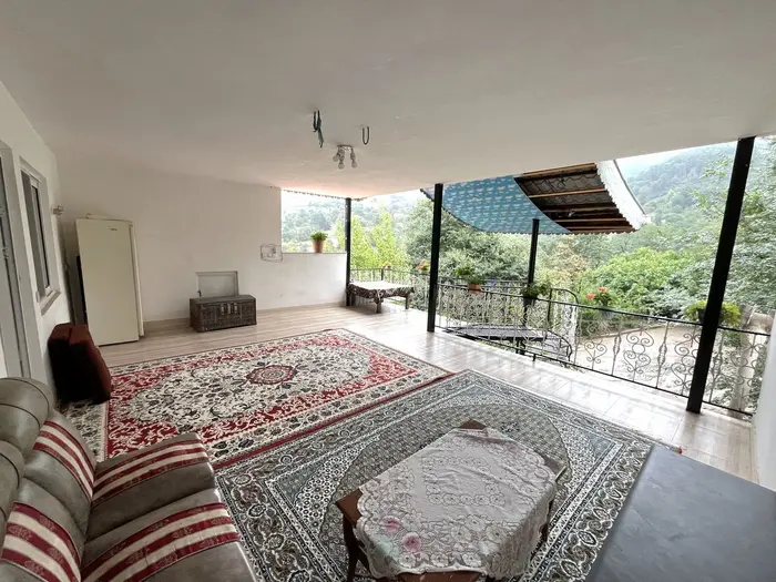 فلت جنگلی مسعود - تراس بزرگ با ویو روستا 