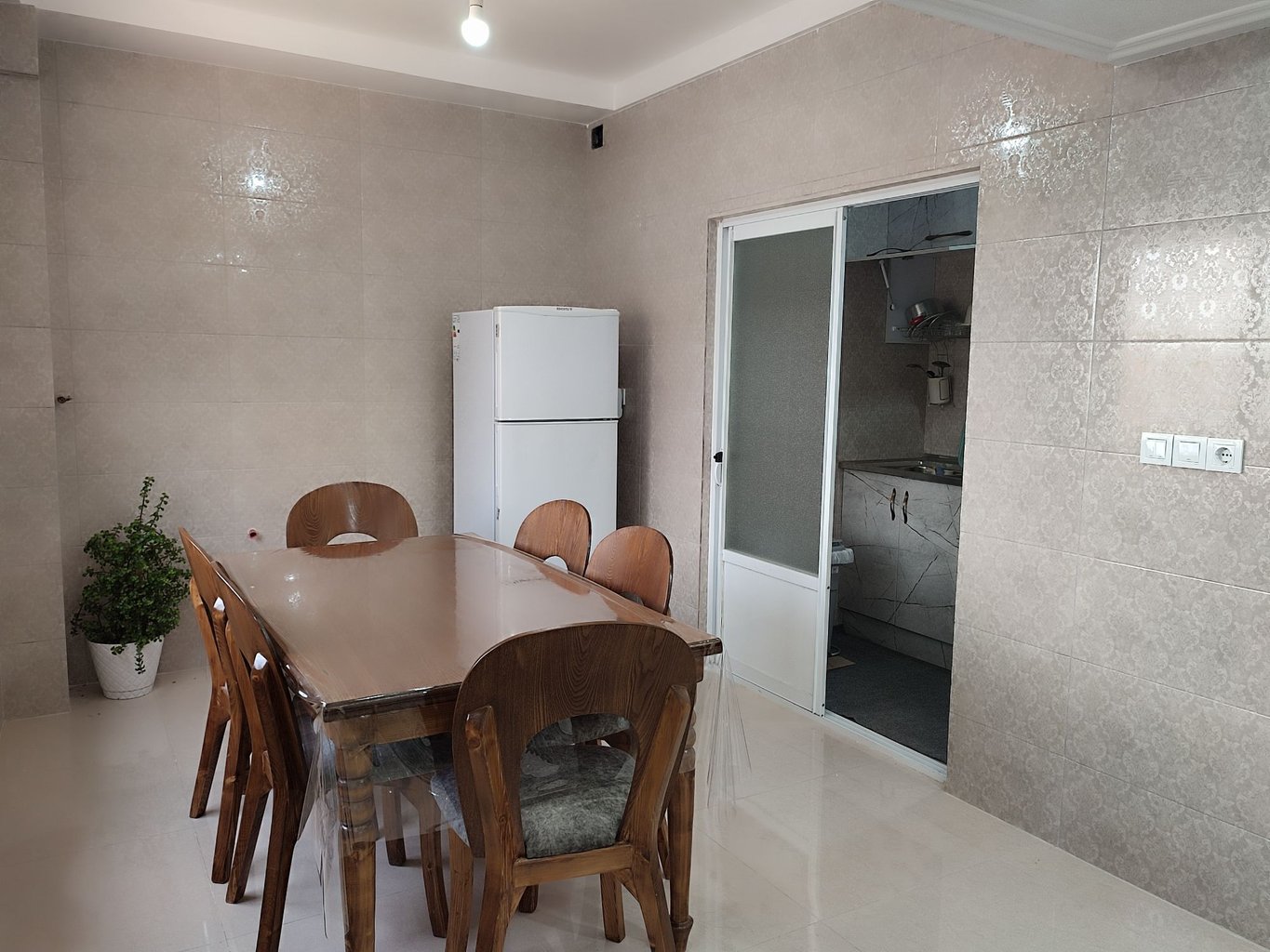 آپارتمان دوخوابه جنگلی عباس آباد