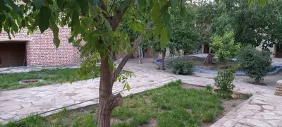 بومگردی قلعه تاریخی کریم خان - واحد خان ۱