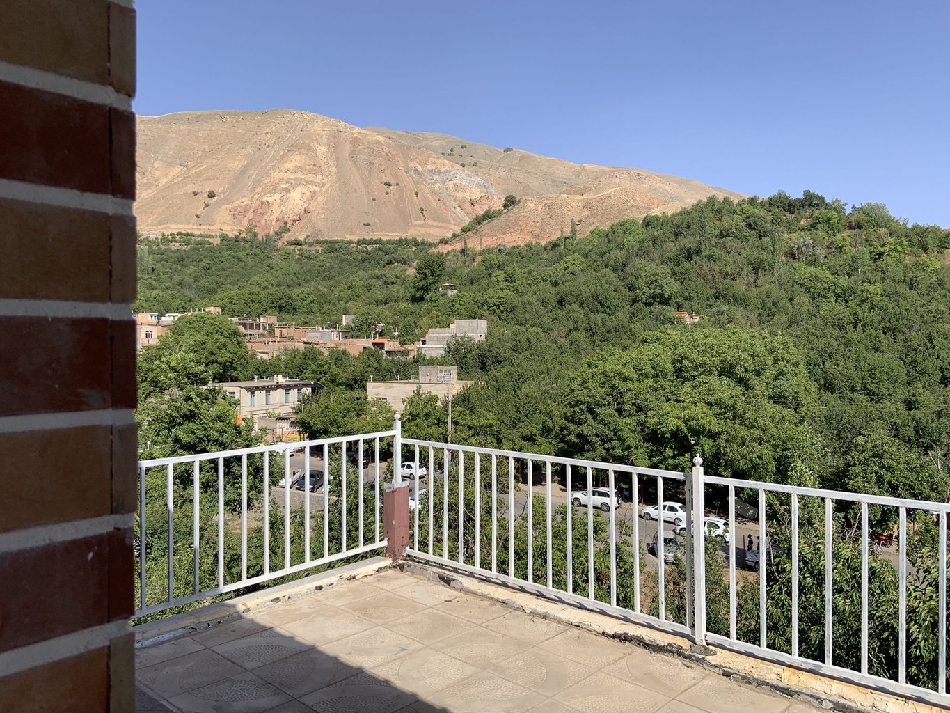 سوئیت یک خوابه روستایی بوژان - تراس / طبقه ۲