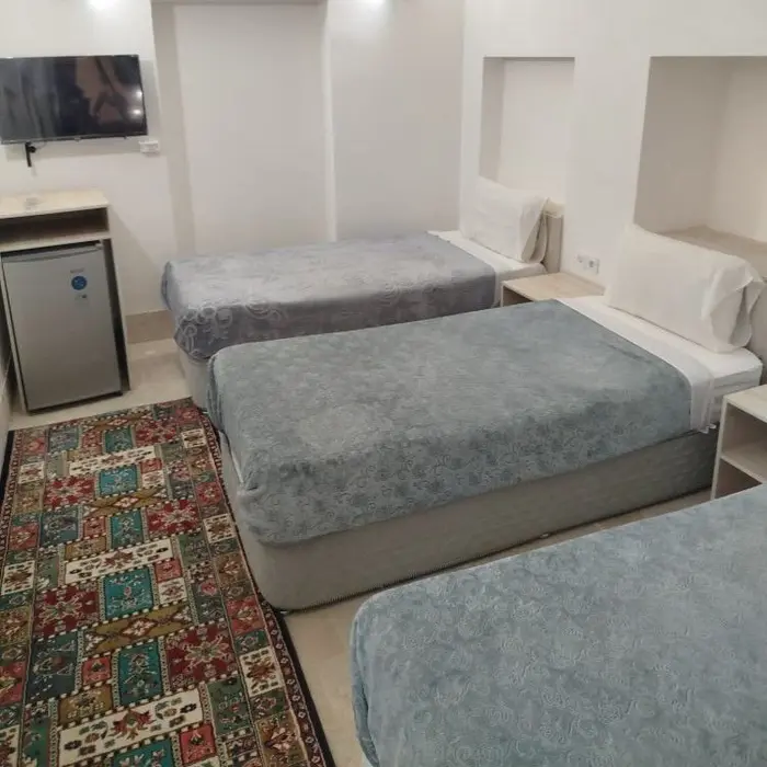 بوم گردی مامس - واحد شاکر 205