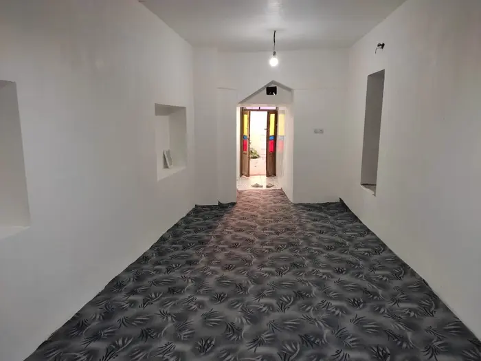 بوم گردی میرزا طاهر - واحد 9