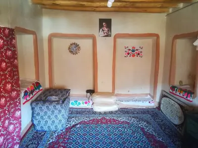 بومگردی یادگار مجن -  واحد گِل سرخ