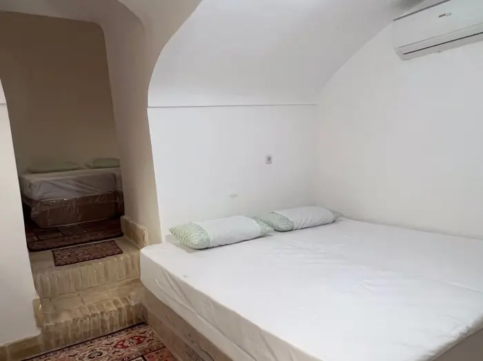 بوم گردی الهه - واحد آلاله