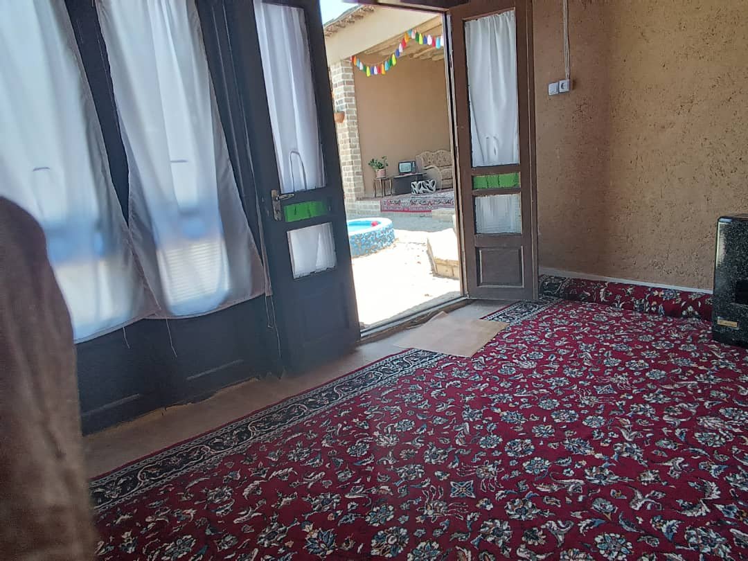بوم گردی گیناش - واحد ارغوان