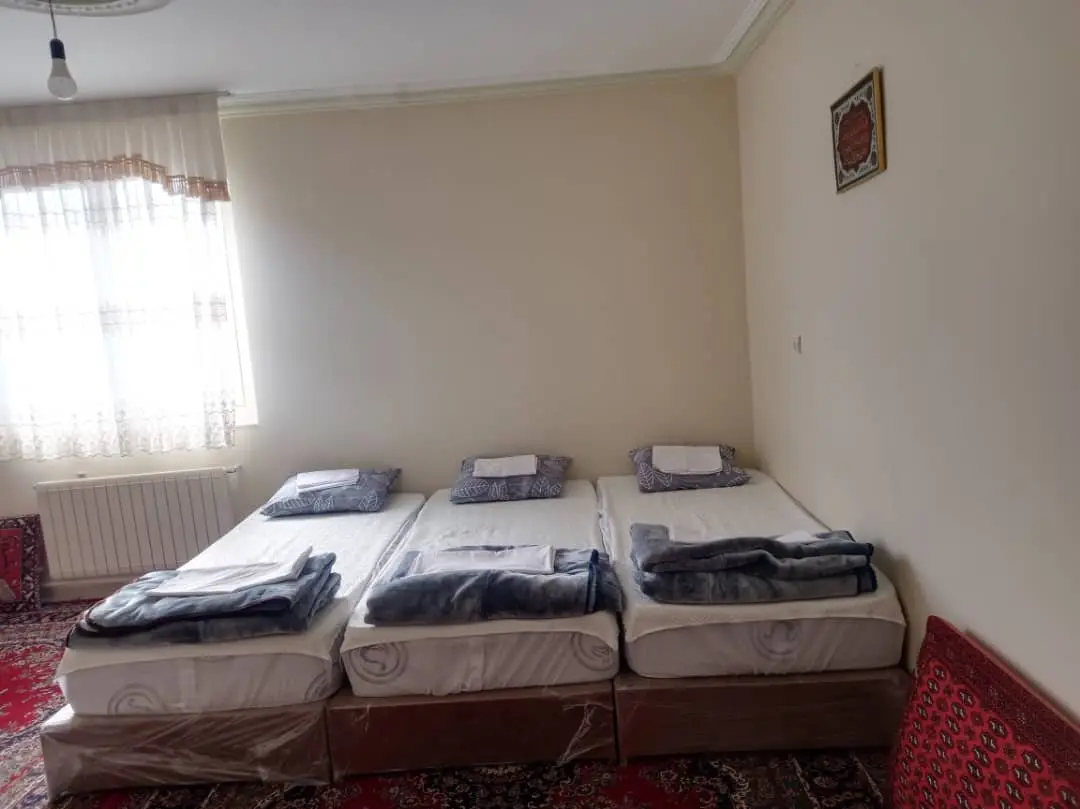 مجتمع اقامتگاهی الموت - واحد سه تخته 1