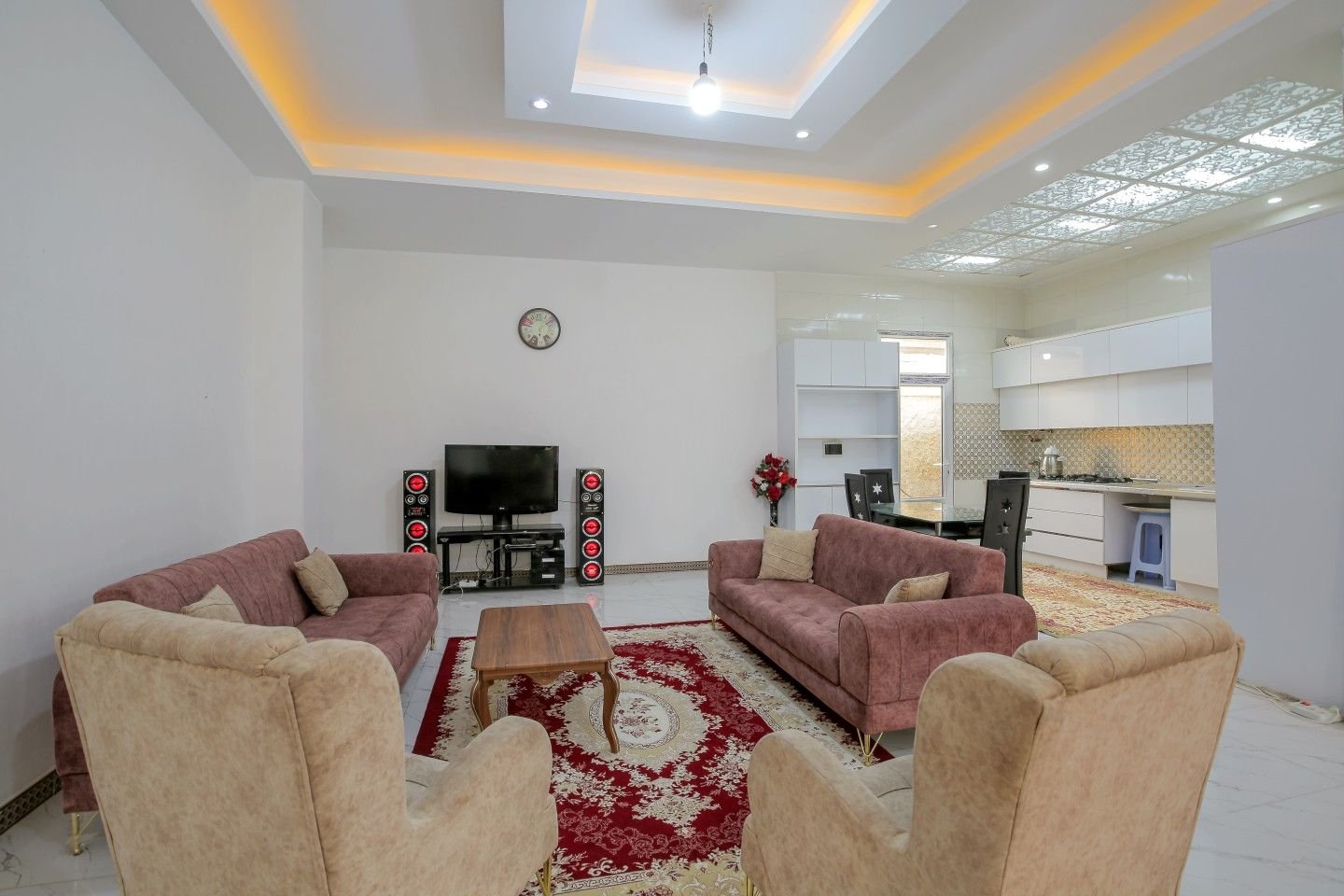 ویلا دوخوابه استخردار آبگرم سرو 18