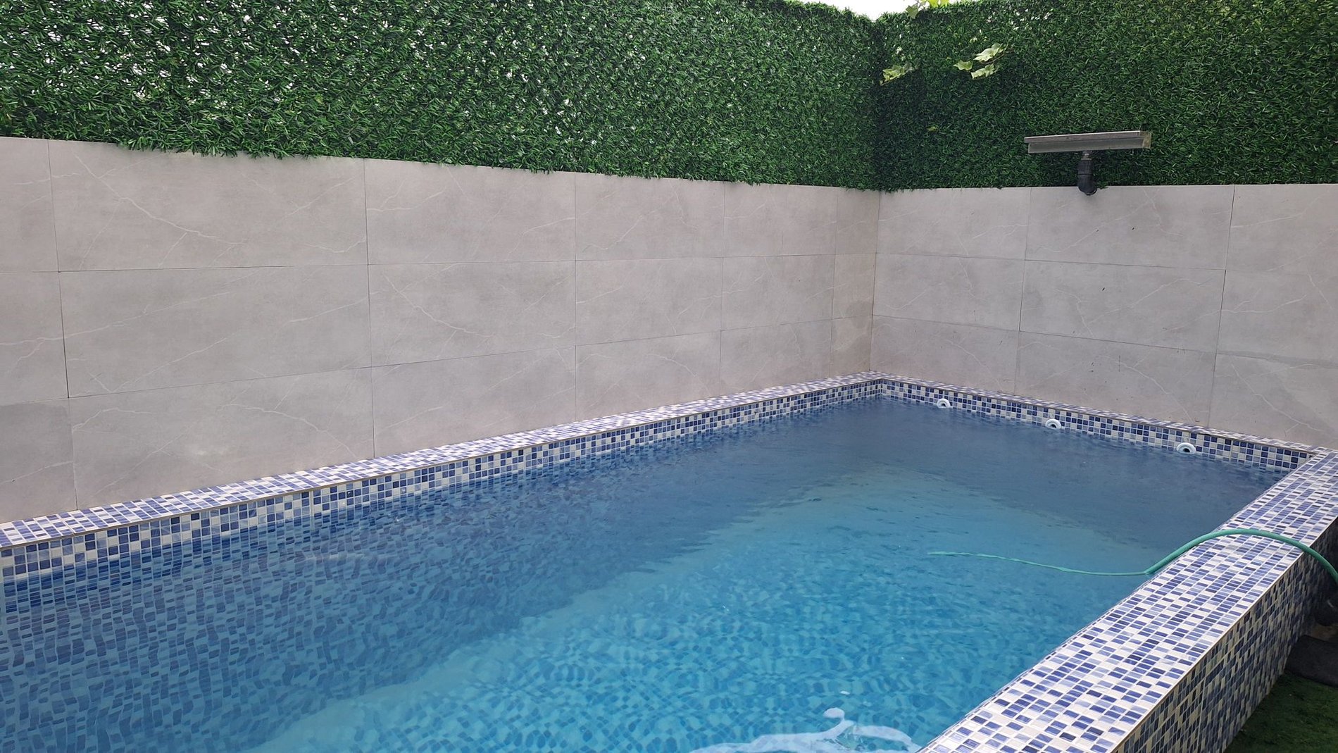 آپارتمان یک خوابه استخردار توتکابن