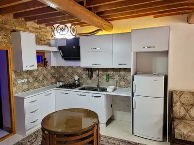 سوئیت دوخوابه حسینی 4