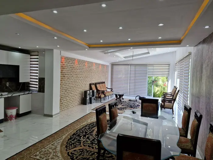 ویلا دوخوابه استخردار رادمهر - سالن پذیرایی