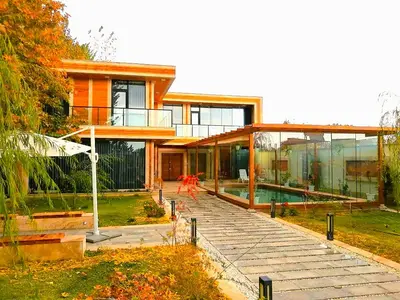 ویلا سه خوابه استخردار آبگرم چهارفصل چهارباغ