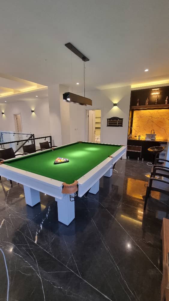 سه خوابه استخردار عمارت مدرن