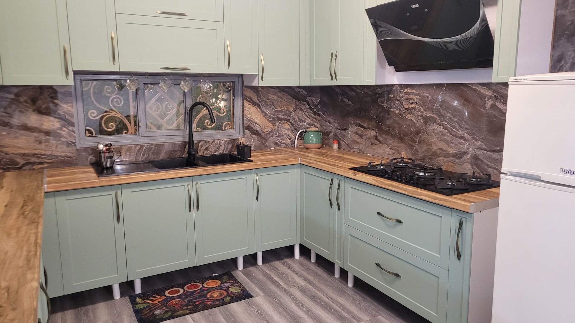 دوخوابه استخردار هشتم شمالی