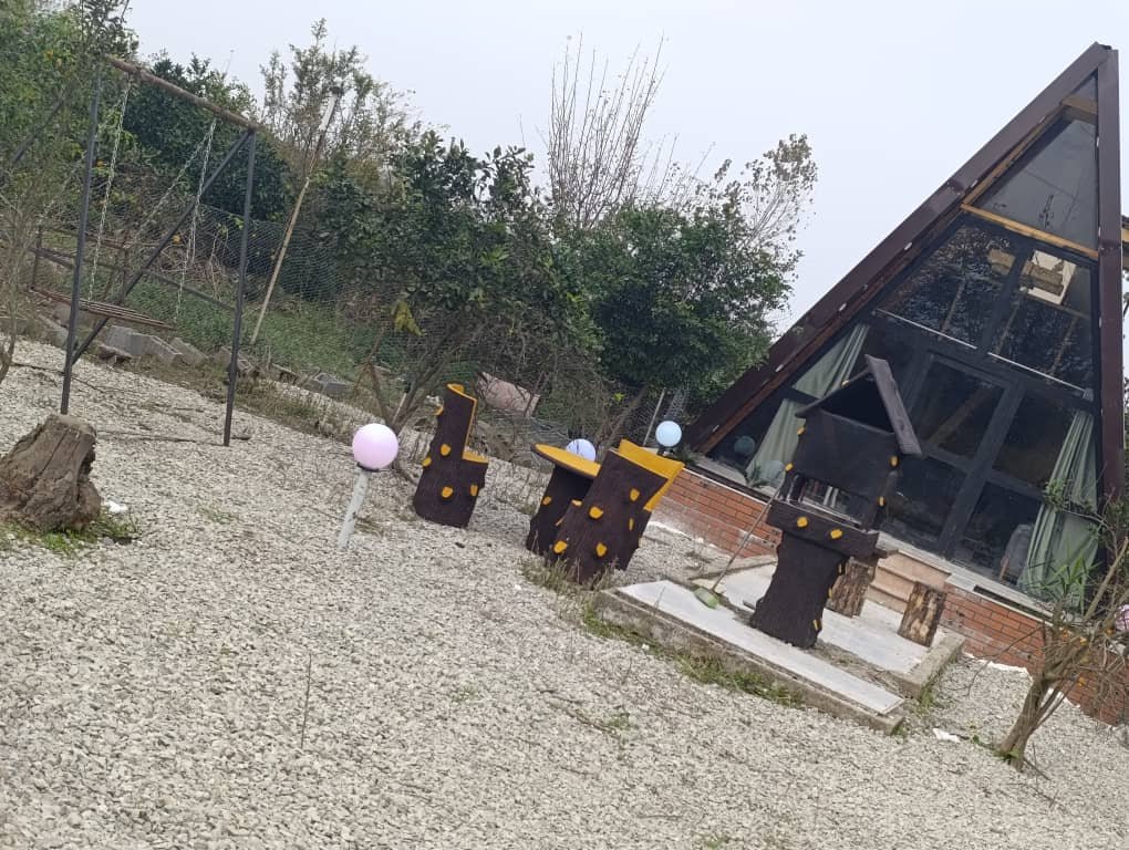 کلبه یک خوابه جنگلی سوئیسی کوی طبیعت