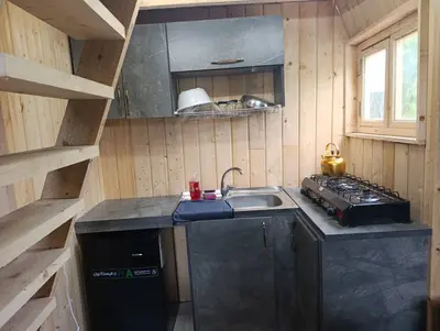 کلبه یک خوابه جنگلی سوئیسی کوی طبیعت