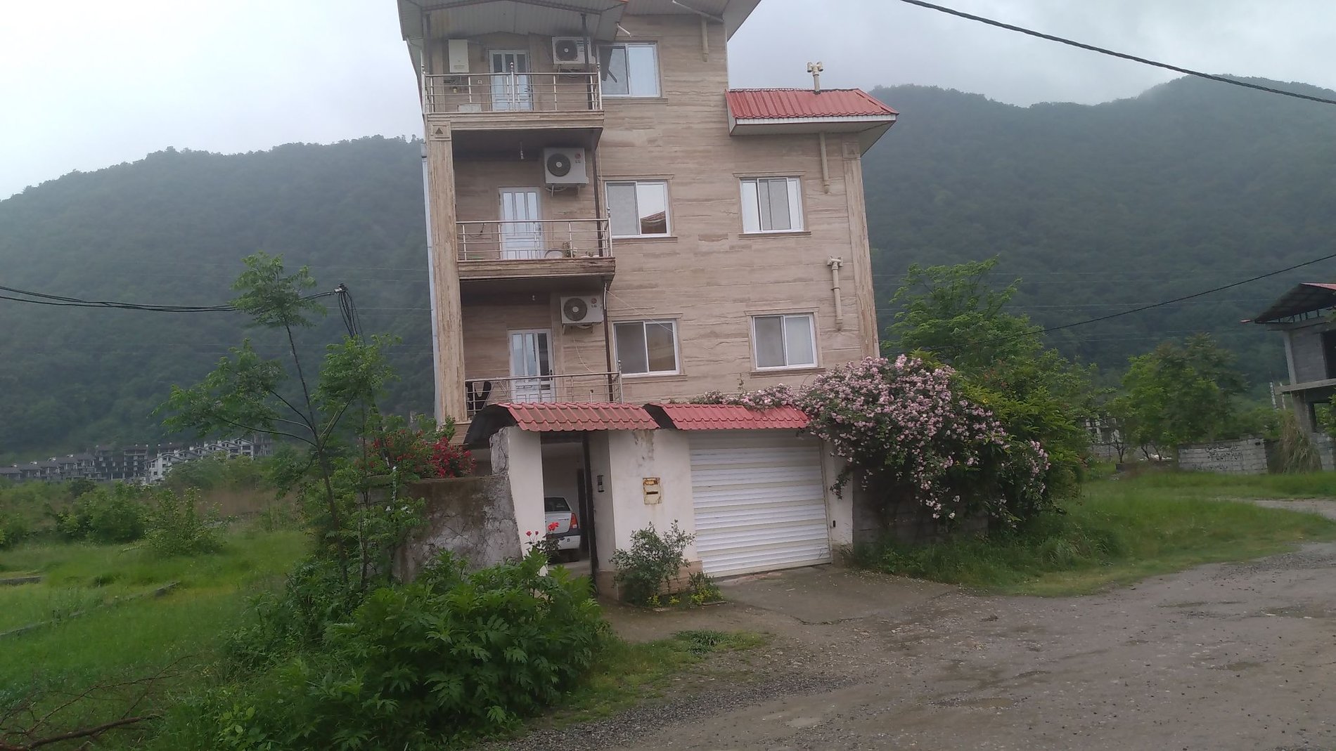آپارتمان یک خوابه خانه دوست 11