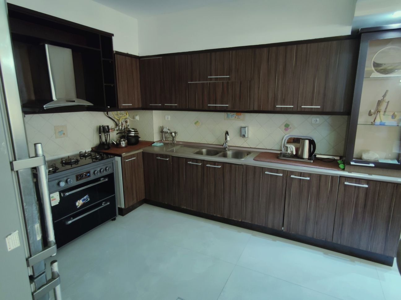 آپارتمان دوخوابه هشت بهشت 1