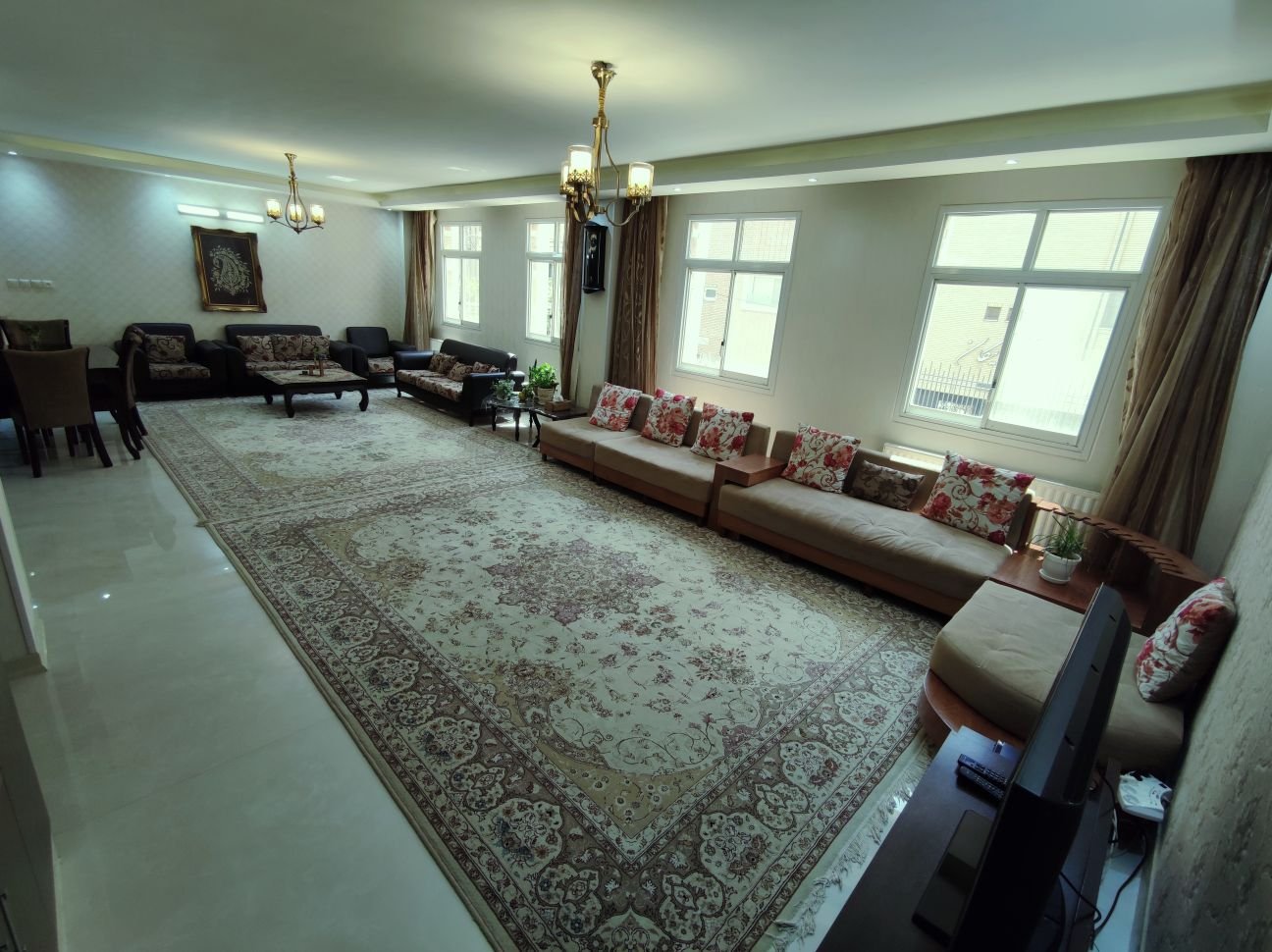 آپارتمان دوخوابه هشت بهشت 1