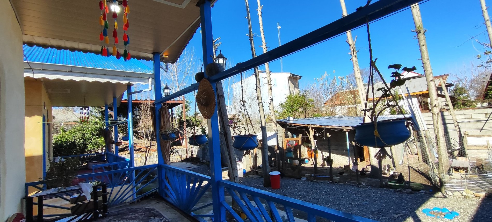 کلبه آبی - واحد گیل ناز